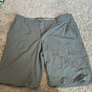 Under Armour gray golf shorts, size 34